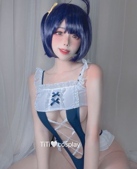 漂亮女保姆